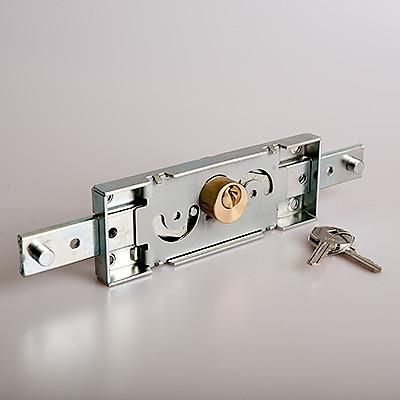 Central Shutter Lock - 56mm wide. ILS 2259