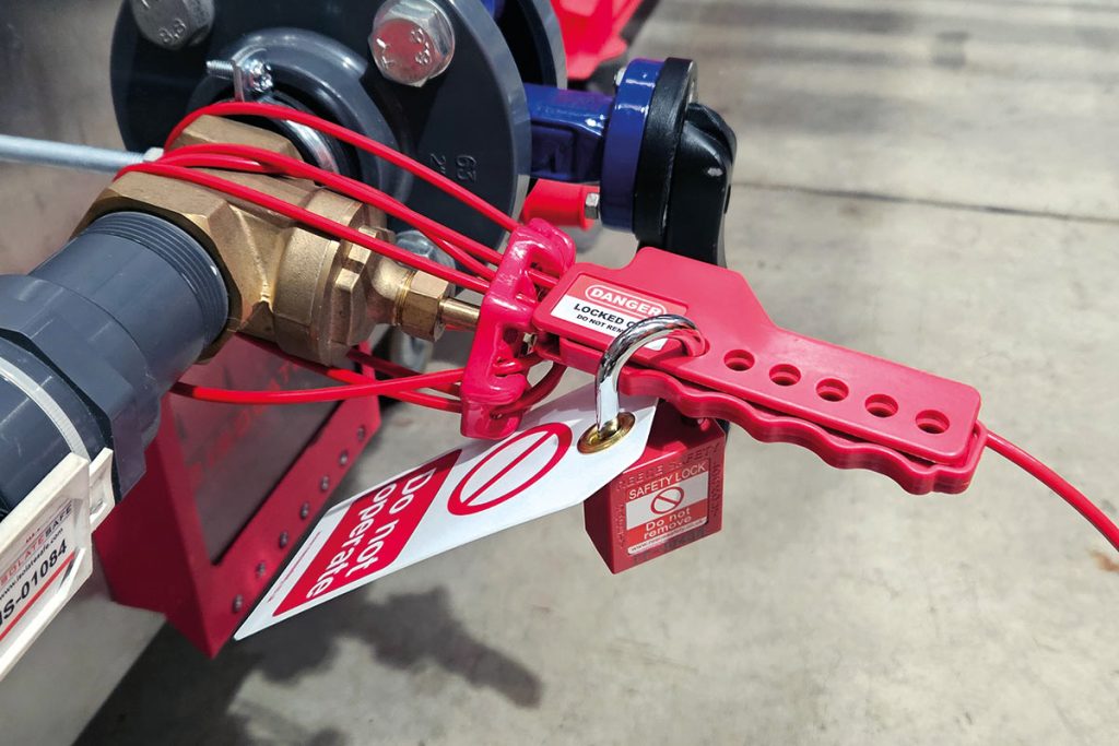 Mechanical Lockout with TT38 padlock